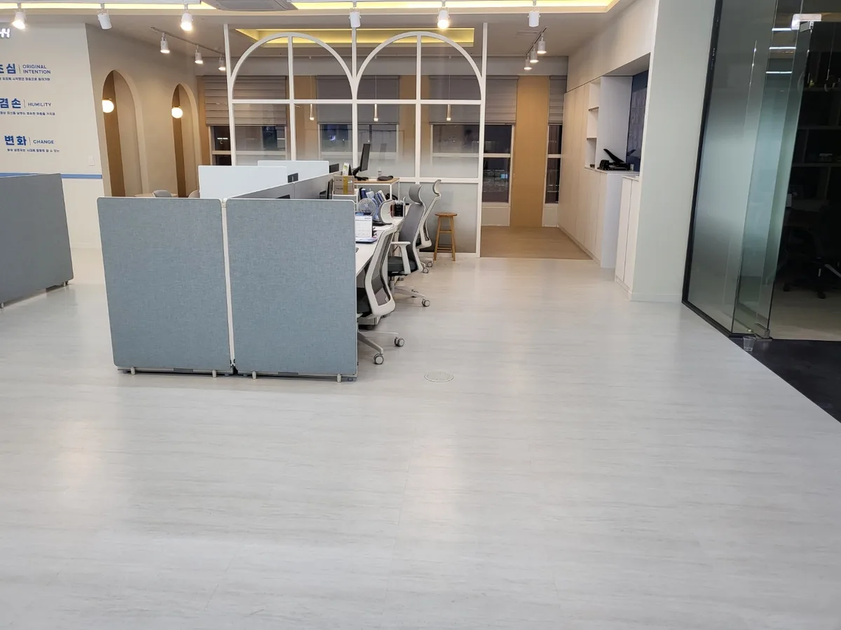 충주시 가주동 사업장 복도·대기 동선 야간 위생청소 사례 - 행진크린